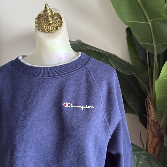 Champion Multi Layer Boxy Crop Crew Neck Sweatshirt Navy Blue Gray Size Small - Picture 3 of 10